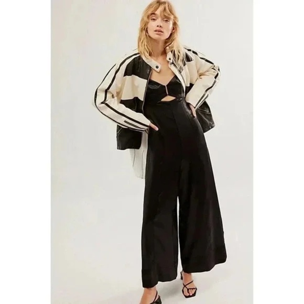 NWT Free People Abbie Satin Wide Leg Jumpsuit in Black, Size 2 - Picture 4 of 8
